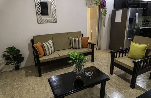 Tunapuna-Piarco Apartment | Private 2 bedroom apartment - 10 mins from Airport
