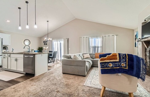 Ramsey House | Private 2-bedroom 1-bathroom Basement Suite in Ramsey