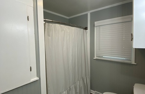 Mount Airy House | Private 2 Bedroom 1 Bath Charming House on 4 Acres