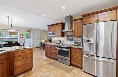 Palm Desert Condo | Private 2 Br 2 Ba End Unit in Ironwood CC