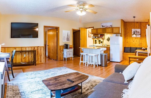 Halfway House | Private 3 Bedroom House with Attached 1 Bedroom Apartment