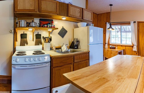 Halfway House | Private 3 Bedroom House with Attached 1 Bedroom Apartment