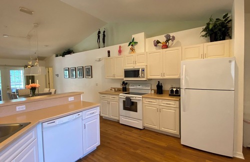 Hernando House | Private 3-bedroom Villa in Inverness with Pool
