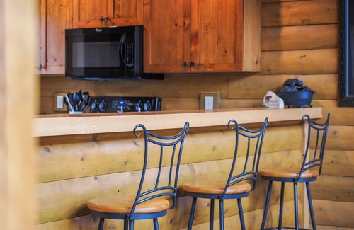 Boyne City Cabin | Private 3 BR Mountain Cabin | Ski-In/Ski-Out | Sleeps 12 | Balcony Deck