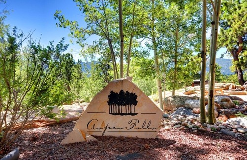 Estes Park House | Private 30 acre estate with19 beds, 16 baths in Estate House, Villas & Cottages