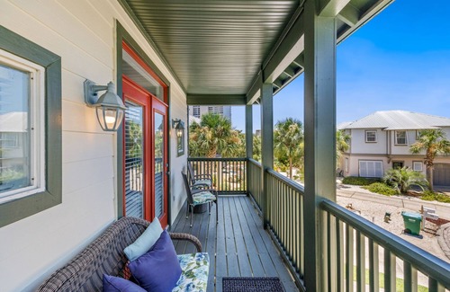 Summer Breeze House | Private 3BR/3BA house in West PCB. 5 minute walk to the beach!