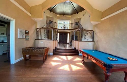 Los Gatos Villa | Private 4 bedroom gated Villa with free parking