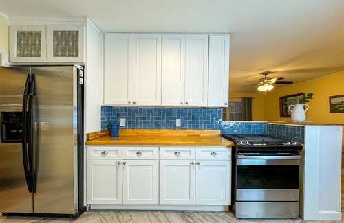 Mount Berry House | Private 4BR Oasis in the City, near Tennis Center