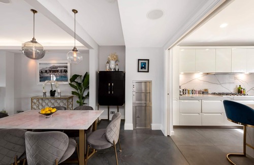 Queen's Gate Apartment | Private 5 Bed Home /Huge Roof Terrace
