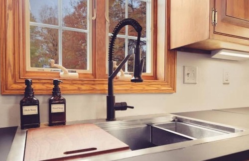 Brazeau Cabin | Private and pet-friendly wilderness retreat in the Northwoods