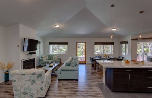 Volcano House | Private and Quiet home on the East side Big Island