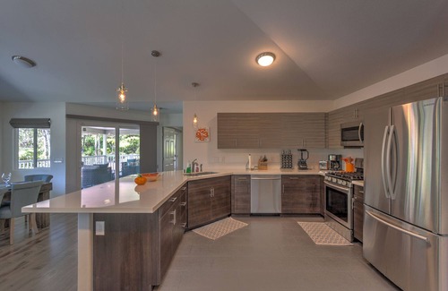 Volcano House | Private and Quiet home on the East side Big Island