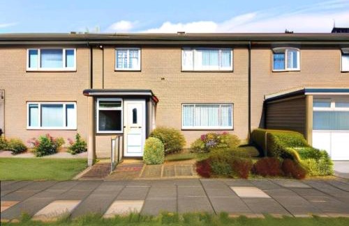 Harlow House | Private and Quiet Room in Harlow near Stansted Airport