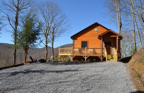 Cranberry Falls Cabin | Private and quiet mountain getaway.