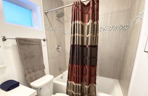 Central Business District House | Private and Spacious 2 Bedroom Home, 2 Bathrooms.