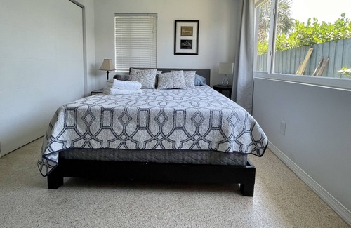 Central Business District House | Private and Spacious 2 Bedroom Home, 2 Bathrooms.