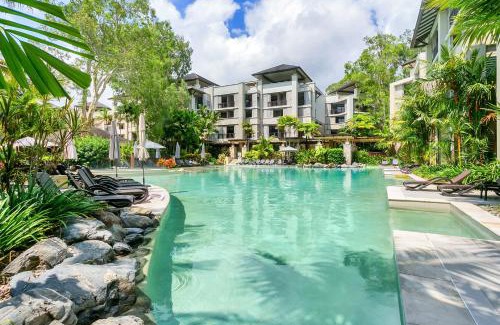 Palm Cove Apartment | Private Apartments in the Temple Beachfront Resort Palm Cove