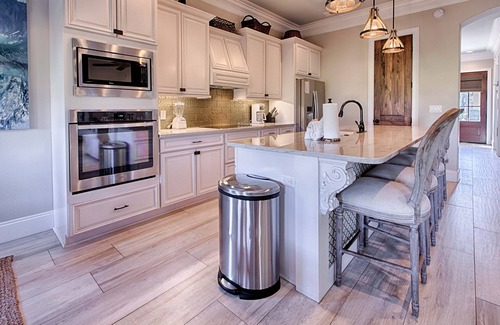 Villa Lago House | Private Balconies ~ Two Golf Carts ~ Golf Course Community ~ Community Pool
