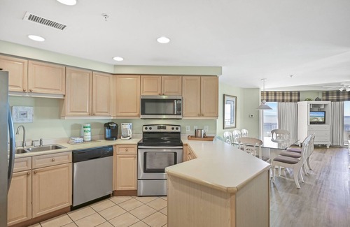 Sandestin Condo | Private Balcony ~ Beachfront ~ Seasonally Heated Pool