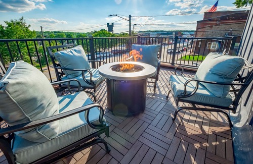 Prescott Condo | Private Balcony & Fire Table Overlooking Downtown