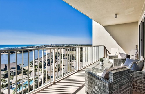 Miramar Beach Condo | Private Balcony ~ Gulf Views ~ Lake Views ~ Seasonally Heated Pool ~ Seascape