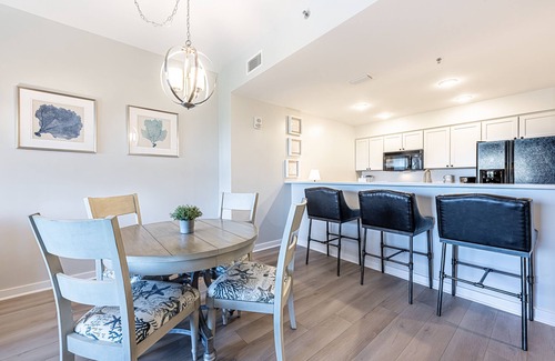 Sandestin Condo | Private Balcony ~ Walk to the Beach ~ Community Pool