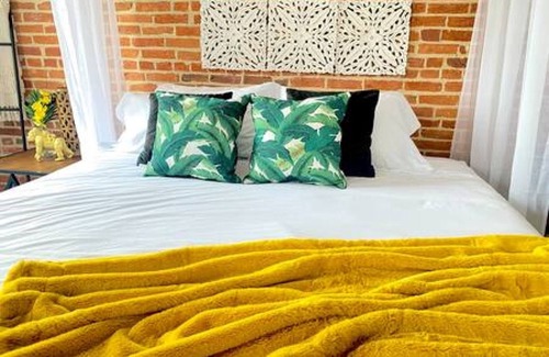 Downtown Baltimore House | Private Bali Inspired,On-suite, Wetbar, CityViews