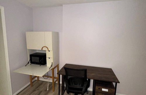 Fairfax House | Private basement in heart of Fairfax city. 5 min from GMU. Close to D.C