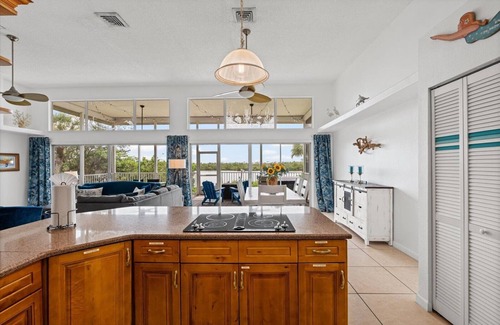 Englewood House | Private Bayfront House w/Dock, Steps to Beach and Restaurants