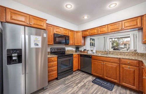 Four Mile Village House | Private Beach Access! Tennis! Pickleball!