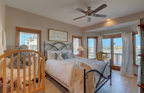 Hatteras House | Private Beach Access, Private Pool, Oceanfront, Beachfront, Gameroom