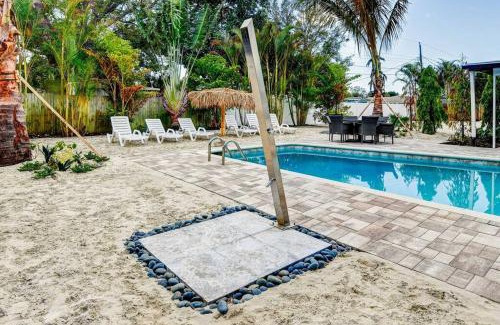 Bradenton House | Private beach backyard 5br coastal chic house!!!!!