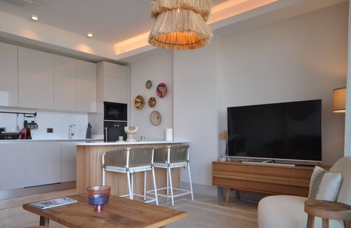 Gundogan House | Private Beach Bo Viera Residence