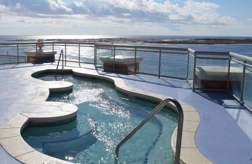 Holiday Isle Condo | Private Beach-chair setup & towels included.3 bd 3 bath 2 King Suites. Renovated