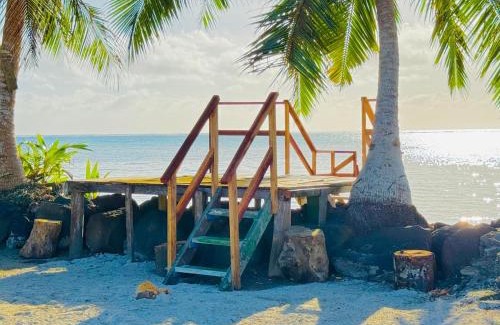 Asaga House | Private Beach House - Barbara's Fale