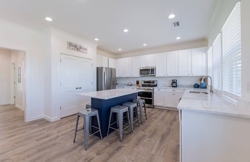 Gulf Shores House | Private Beach House in the heart of Gulf Shores!
