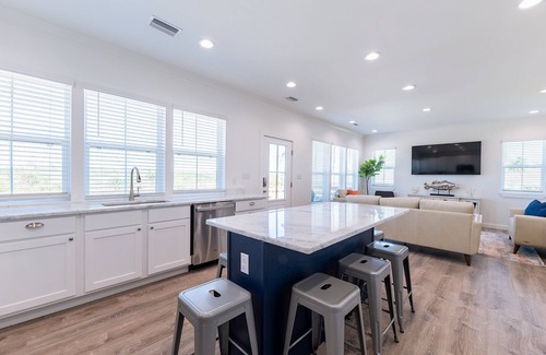 Gulf Shores House | Private Beach House in the heart of Gulf Shores!