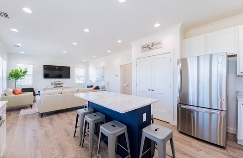 Gulf Shores House | Private Beach House in the heart of Gulf Shores!