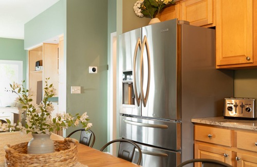 Lake Geneva House | Private Beach & Pier Lake Front w/Fireplace on Lake Como - Walk to Mars Resort!