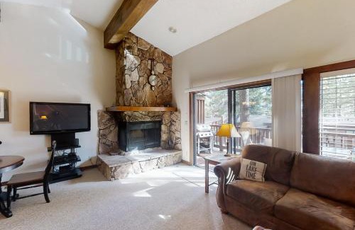 Zephyr Cove Apartment | Private Beach Retreat