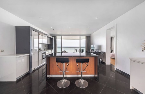 Na Chom Thian Apartment | Private Beach - Sunset Sea View 2 Bedroom