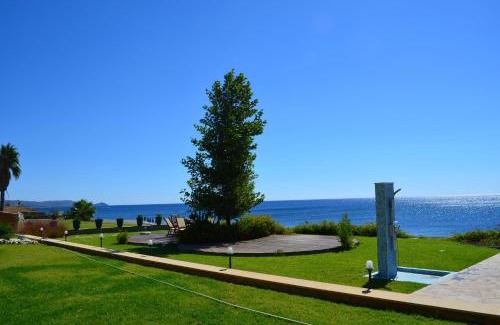 Kiotari Villa | Private beach villa Princess