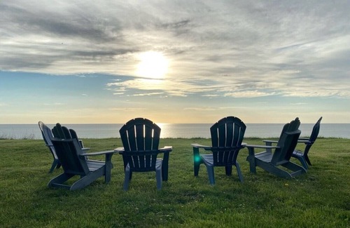 Dashwood Cottage | Private Beach Waterfront w/Hot Tub by Grand Bend