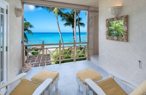 Reeds Bay Apartment | Private Beachfront Oasis - Reeds House 1 (3 bed)