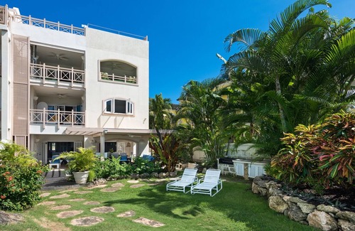 Reeds Bay Apartment | Private Beachfront Oasis - Reeds House 1 (3 bed)