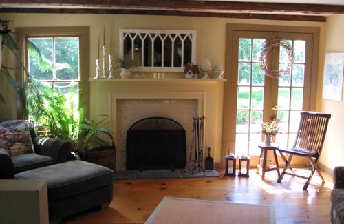 Clinton Corners Other | Private bed& bath in 1860s farmhouse, access to total house and patio, porch.