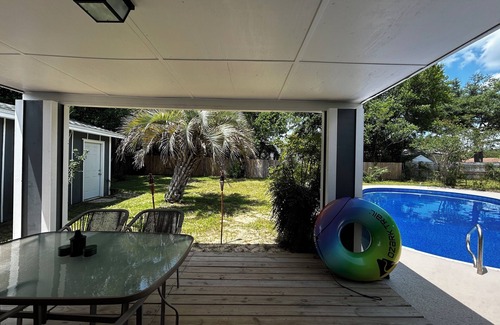 West Pensacola House | Private bed + bath in this Spacious Outdoor Pool Home