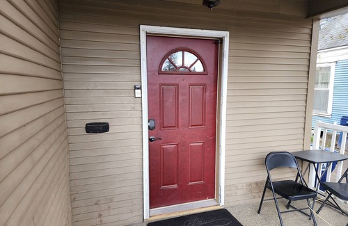 West Central House | Private bedroom- #3 in West-Central neighborhood, walking distance to Downtown
