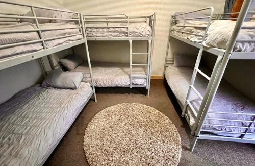 Dolgellau Hostel | Private Bedroom at The Bunkhouse in Snowdonia Perfect for Bikers and Walkers