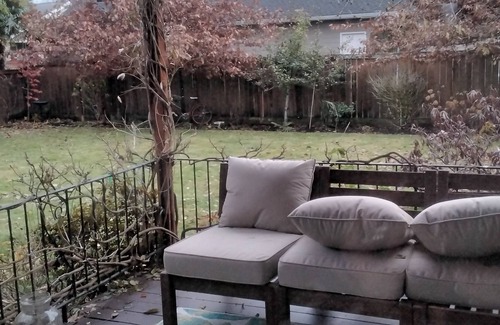 Sumner Bed & Breakfast | Private bedroom/bathroom with full house access. 2 blocks from shops/restaurants